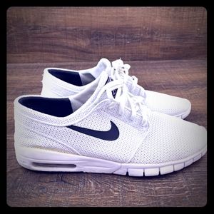 Nike SB Stefan Jenoski Max  Skate Shoe B-121
